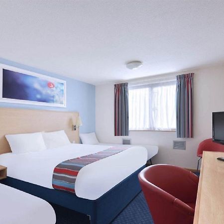 Travelodge Bedford Wyboston Buitenkant foto