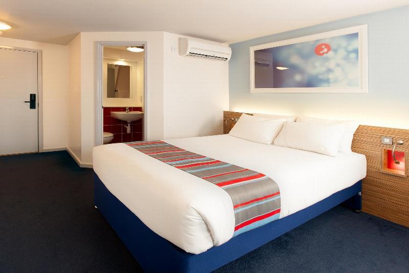 Travelodge Bedford Wyboston Buitenkant foto